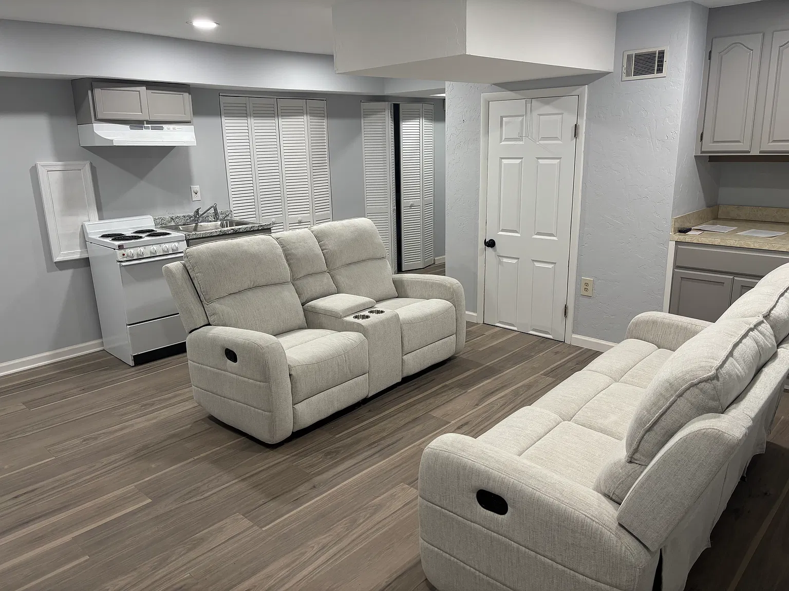 1 bed, $1,350 — Photo 1