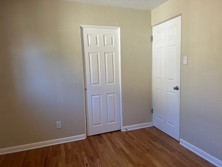 1314 W Gill Pl — Photo 9