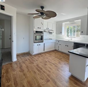 8491 Ney Ave, Oakland, CA, 94605