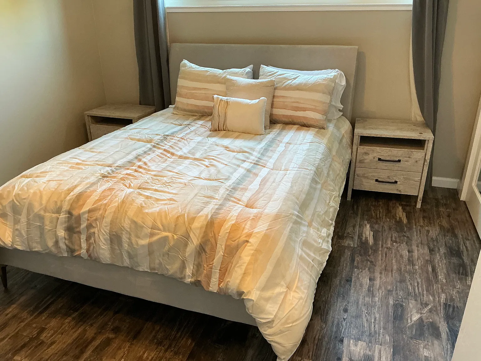 2 bed, 899 sqft, $4,995 — Photo 3
