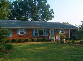 2306 Rose Ct, Burlington, NC 27217