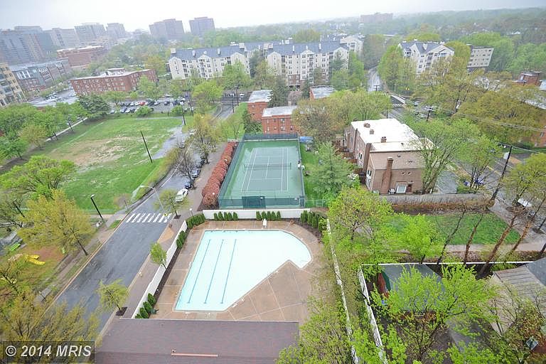 2nd image of 1530 Key Blvd APT 1211