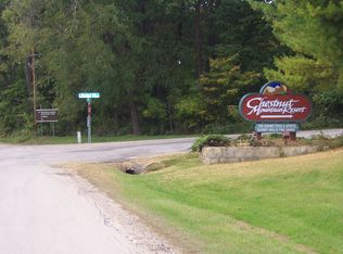 S Blanding Rd, Hanover, IL 61041