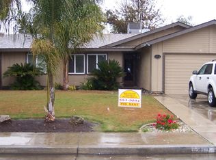 410 E Seeger Ct, Visalia, CA 93277