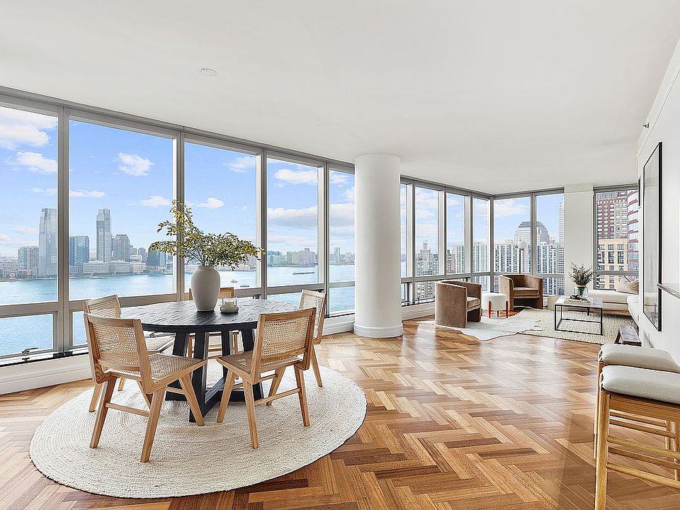 1st image of 10 Little St W Unit 27A