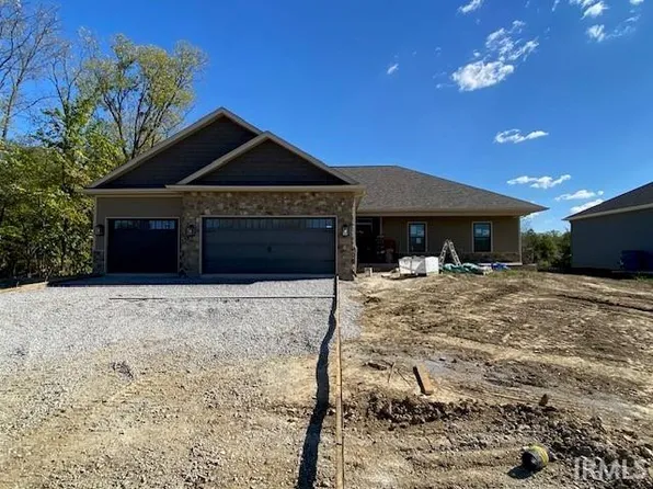 2030 Approach Dr, Auburn, IN 46706