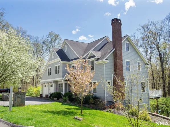 1 Spectacle Lane, Ridgefield, CT 06877