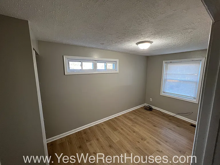 2801 Hinsdale Dr — Photo 6