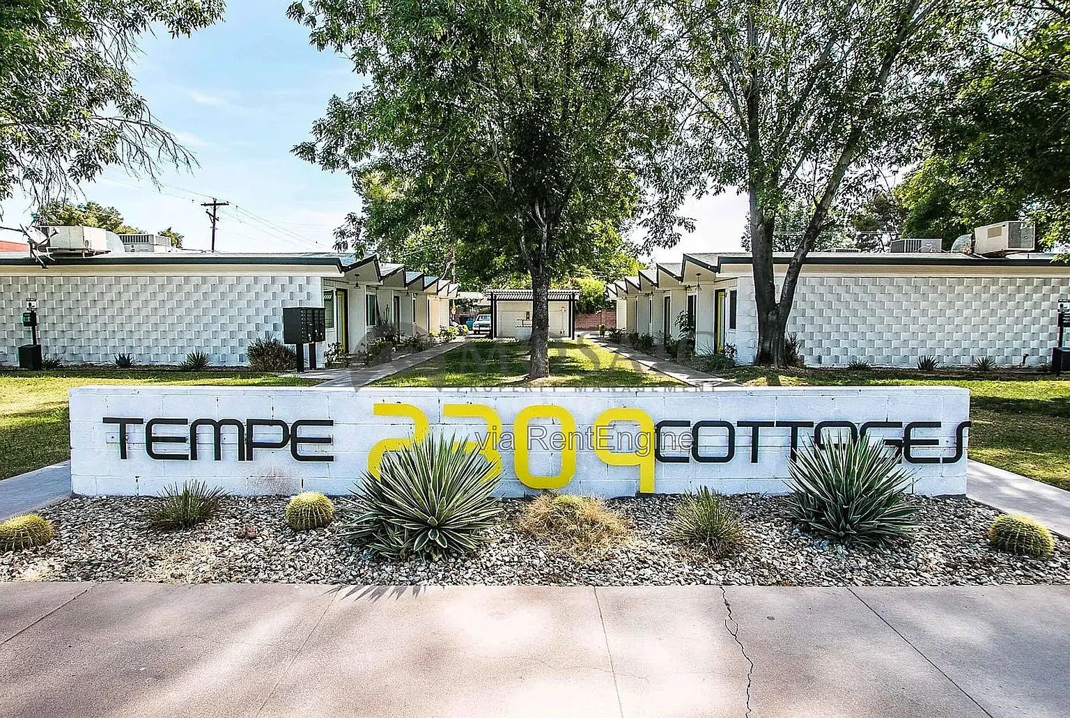 1 bed, 1.0 bath, 642 sqft, $1,295 — Photo 1