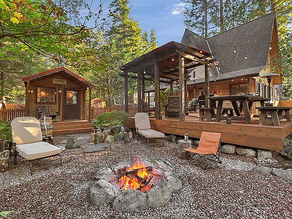Firepit, WBO and Deck