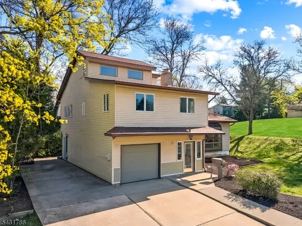 14 Trenton Pl, Newton Town, NJ 07860