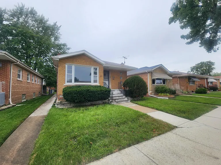 12428 S Laflin St — Photo 12