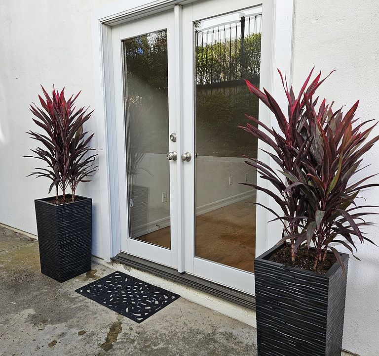 Private, separate entrance