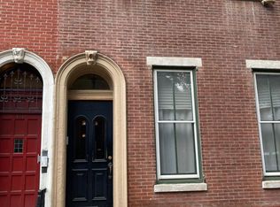 129 N 20th St #1R, Philadelphia, PA 19103