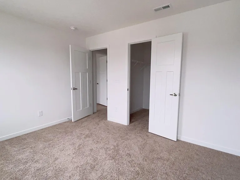 1630 Lewes Castle Dr — Photo 24