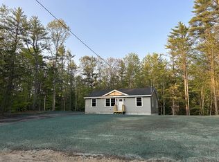 150 Grand View Dr, Limerick, ME 04048