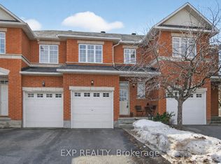 304 Goldridge Dr, Ottawa, ON K2T 1L1