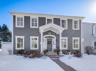 731 Edison St, Geneva, IL 60134