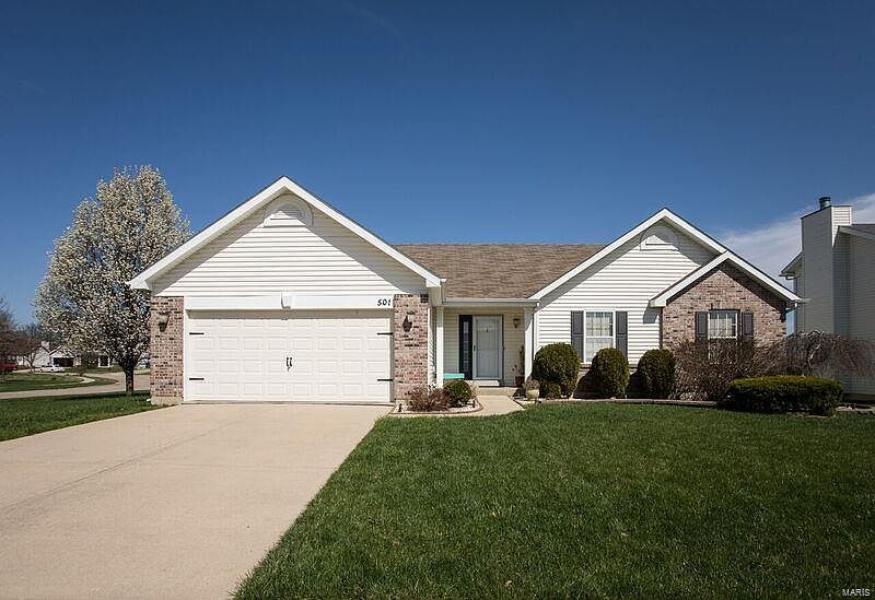 2nd image of 501 Lias Way