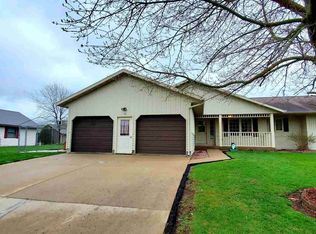 605 N Juno Ave, Marshfield, WI 54449