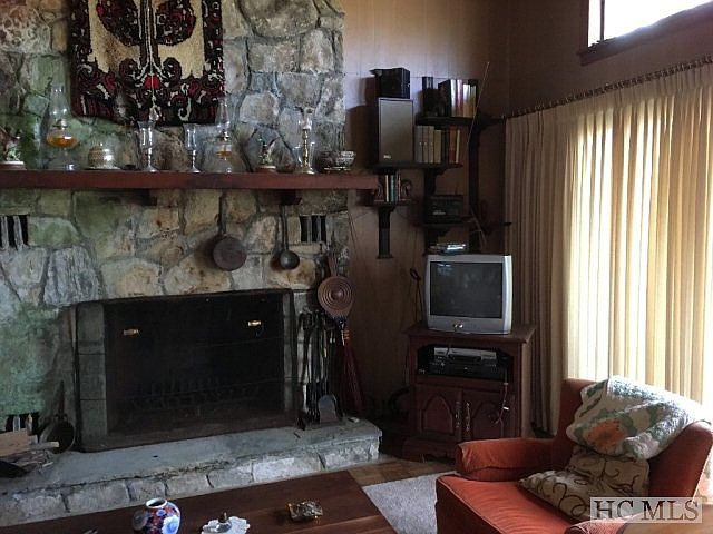 2nd image of 294 Crowe Dr