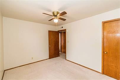 5th image of 2702 Westhaven Cir Unit B