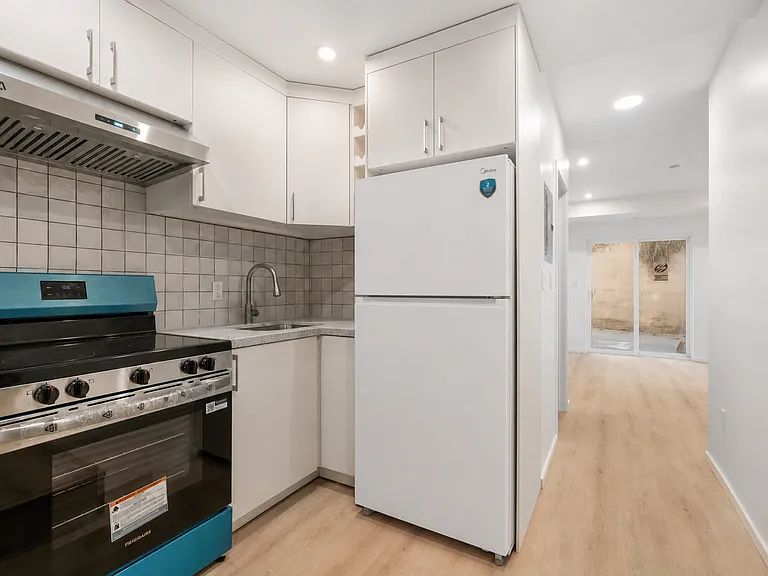 3334 San Bruno Ave #10 — Photo 5