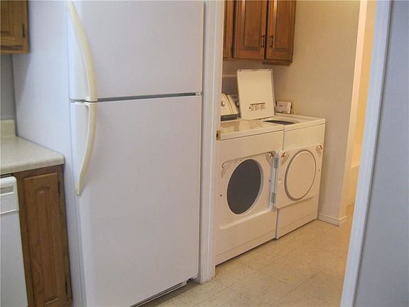 4th image of 1677 W Neptune St APT 7