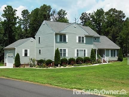1st image of 17406 Thornwood Ln