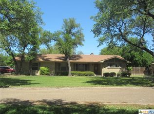 1 Roy Bean Dr, Morgans Pt Resort, TX 76513