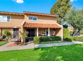 10555 La Rosa Cir, Fountain Valley, CA 92708