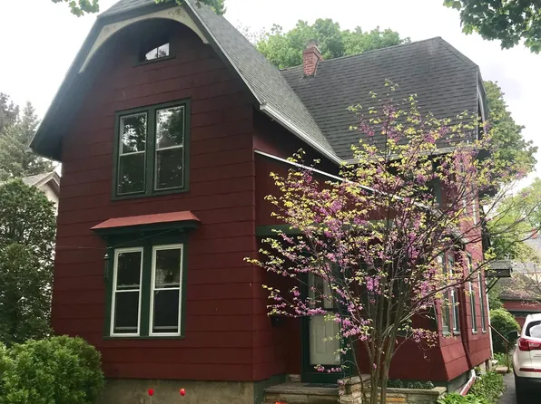 91 Cypress St, Rochester, NY 14620