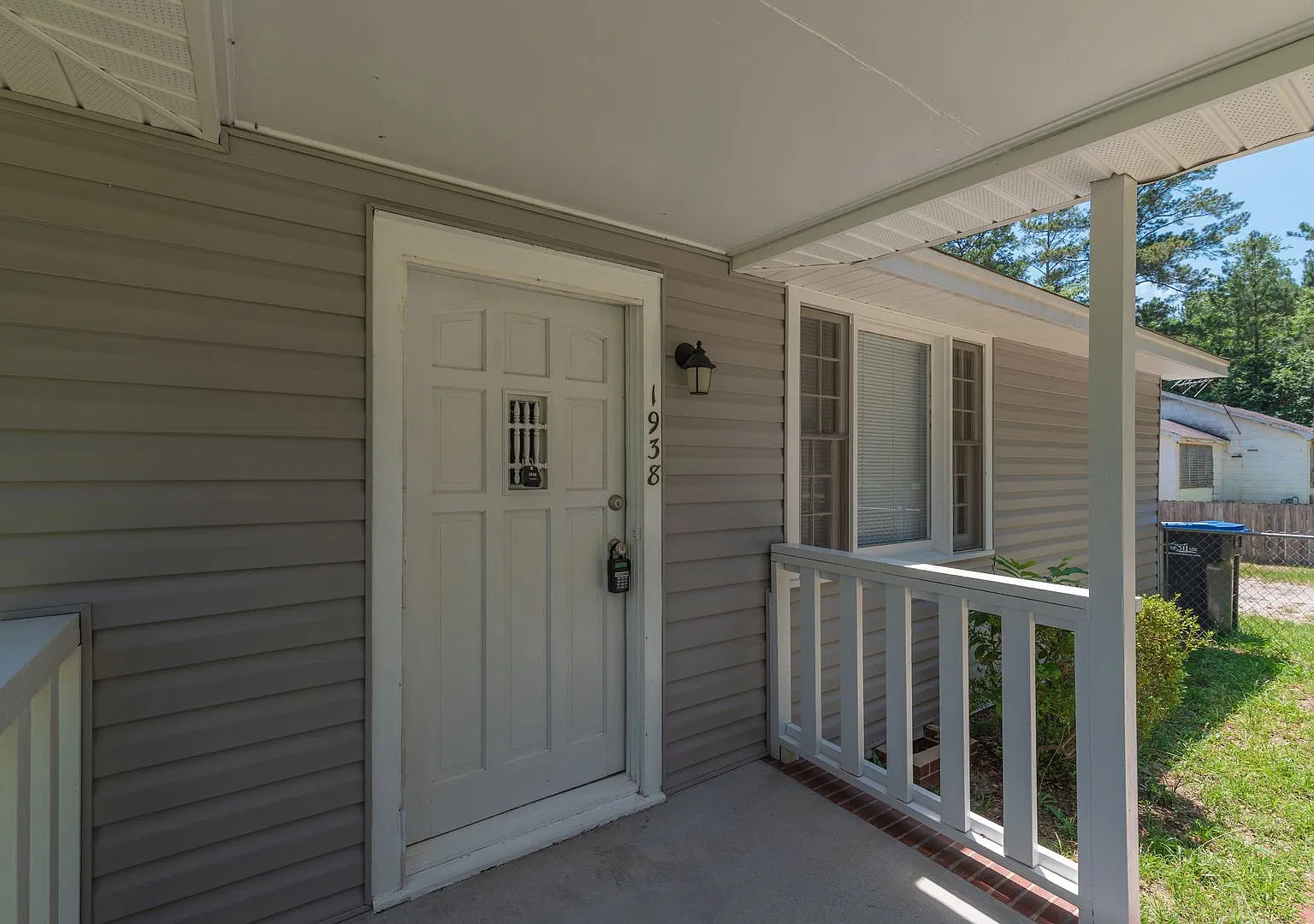 $1275 - 3 bed/1 bath, single-family home for rent in Augusta, stainless-steel appliances! — Photo 3