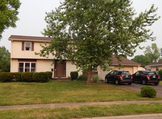 1074 Runyon Rd, Columbus, OH 43227