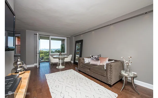 Sold by Douglas Elliman | media 25