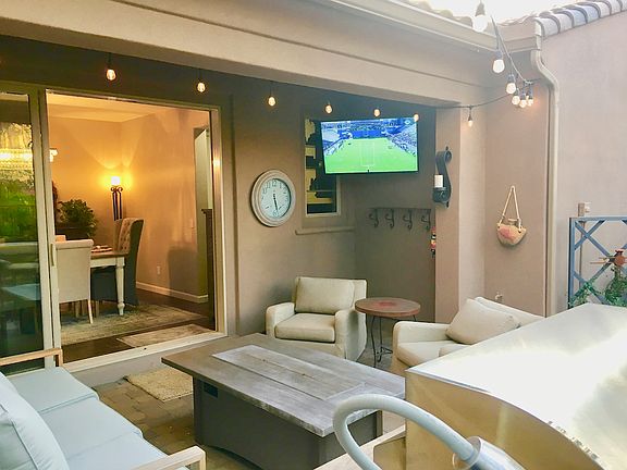 TV, BBQ, Entertainer's Dream