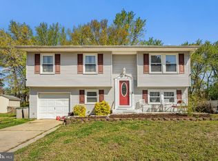 16 Amwich Ct, Waldorf, MD