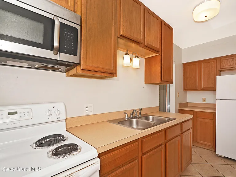 250 Banana River Dr N #B15 — Photo 14