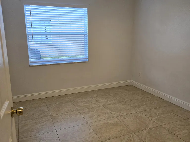 422 Forest Park Ln — Photo 6