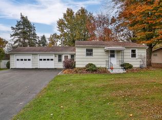 290 Maple Rd, Corfu, NY 14036