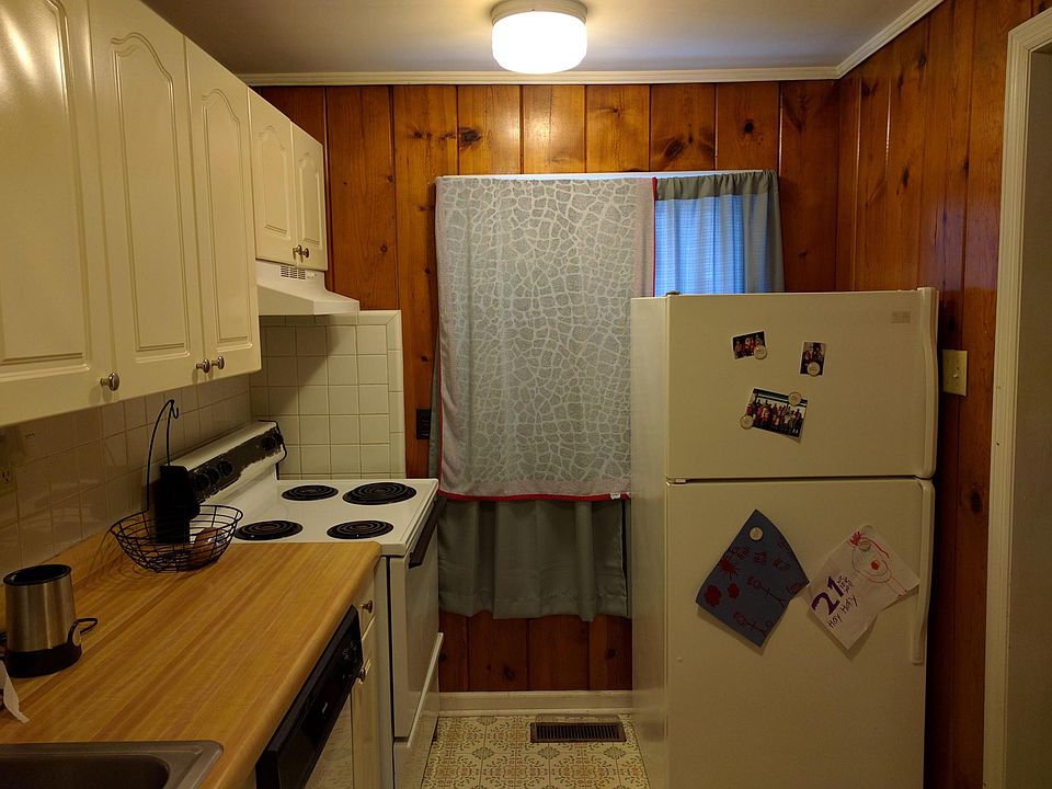 1st image of 417 Woodland Ave #3