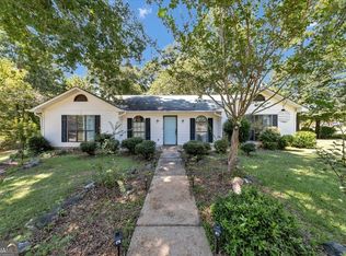 226 N Wesleyan Cir, Macon, GA 31210