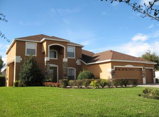 1042 Spinning Wheel Dr, Apopka, FL 32712