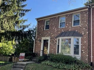 7421 Adams Park Ct, Annandale, VA 22003