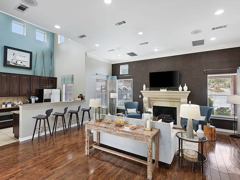 Orion McKinney Apartments — Photo 6