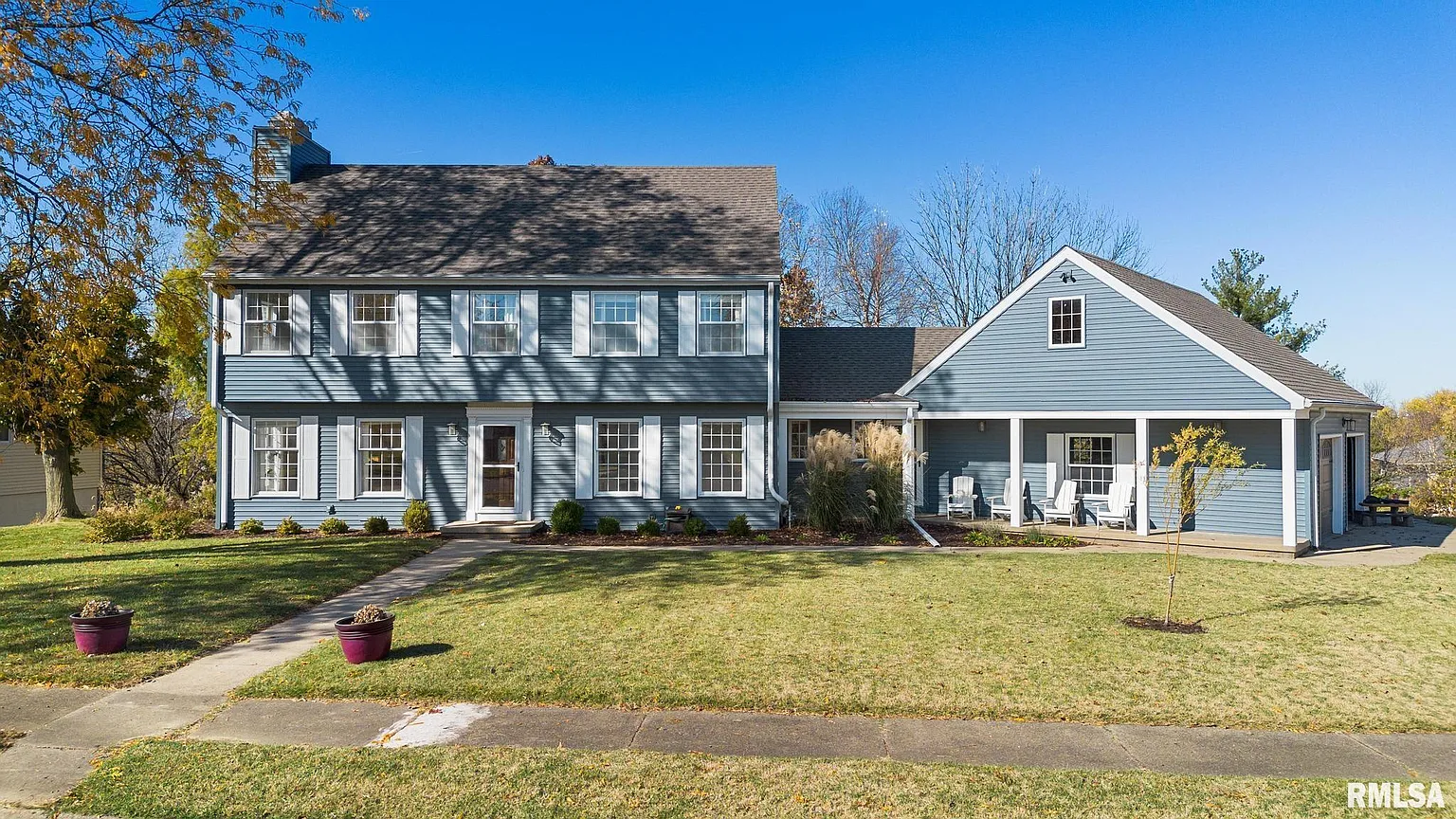 2103 Vista Del Rio Ct photo 1