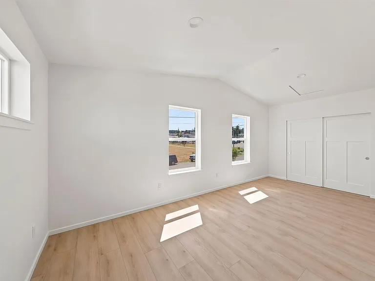 2709 Q Ave — Photo 12