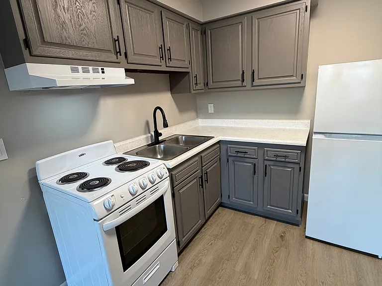 846 S Diamond St #4 — Photo 1