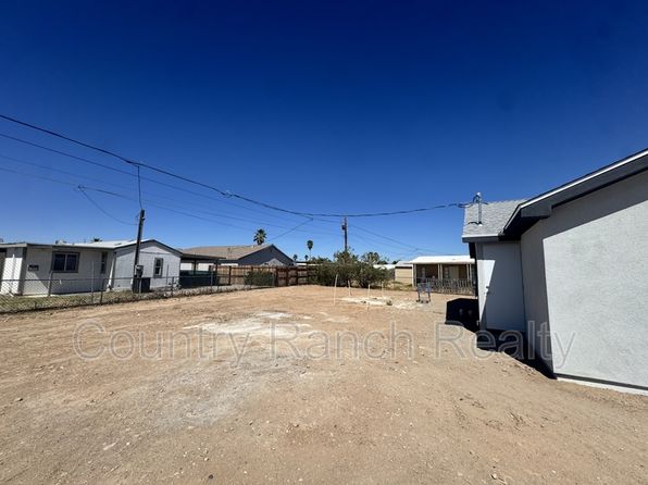 5657 S Rocky Rd