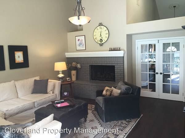 1st image of 2427 Moberly Ct
